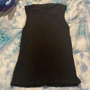 That’s a black top. It’s small.